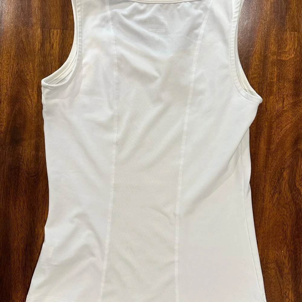 Nike Dry-Fit Tank Top‎ - Size S. - Picture 10 of 10